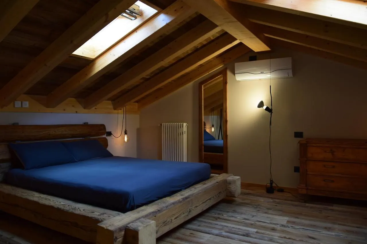 La Volta - Lake Como Heritage Home In Molino Maufet Watermill - Patio On The Garden Colico