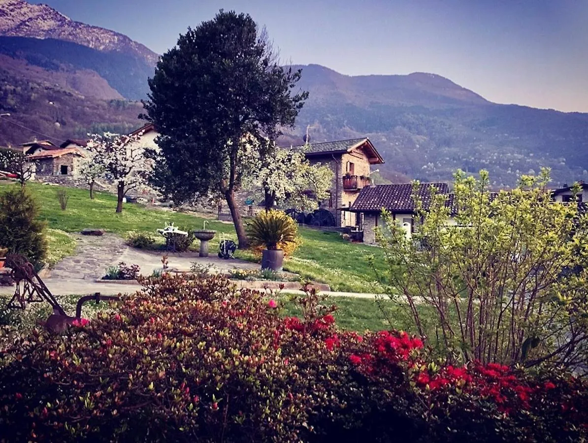 La Volta - Lake Como Heritage Home In Molino Maufet Watermill - Patio On The Garden Colico