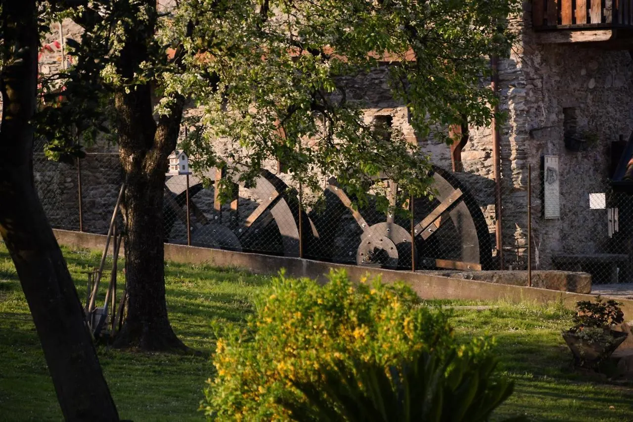 La Volta - Lake Como Heritage Home In Molino Maufet Watermill - Patio On The Garden Colico Italy