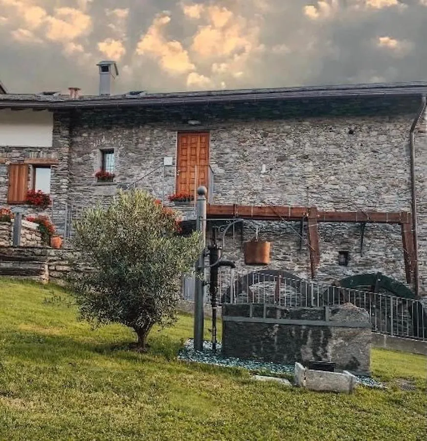 La Volta - Lake Como Heritage Home In Molino Maufet Watermill - Patio On The Garden Colico Italy